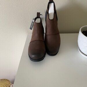 Sorel Emelie Chelsea Boot 9.5 Dark Brown